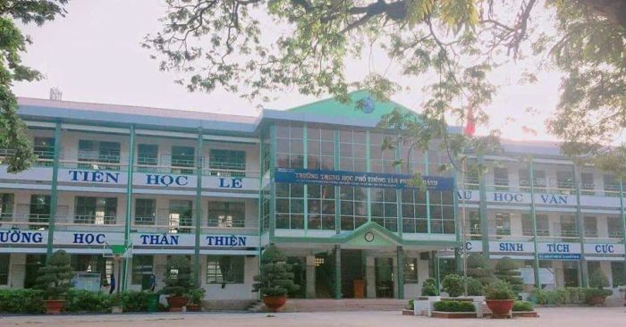 Ảnh 1: THPT Tân Phước Khánh