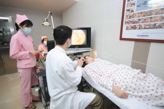 Hình ảnh không gian khám hiện đại tại Bệnh viện Hồng Ngọc