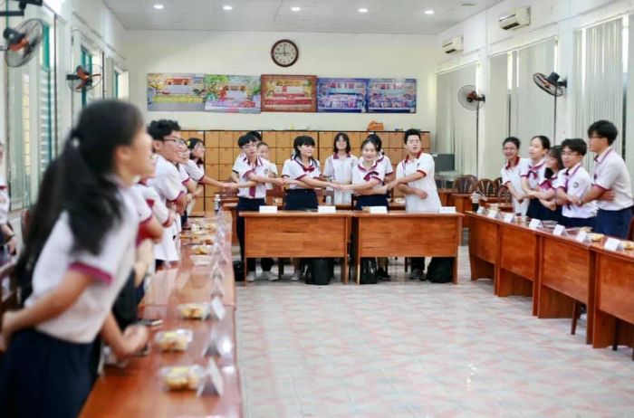 Ảnh 1: Trường THPT Trưng Vương - Ngôi trường gắn liền với những thành tựu và chiến công nổi bật trong sự nghiệp giáo dục