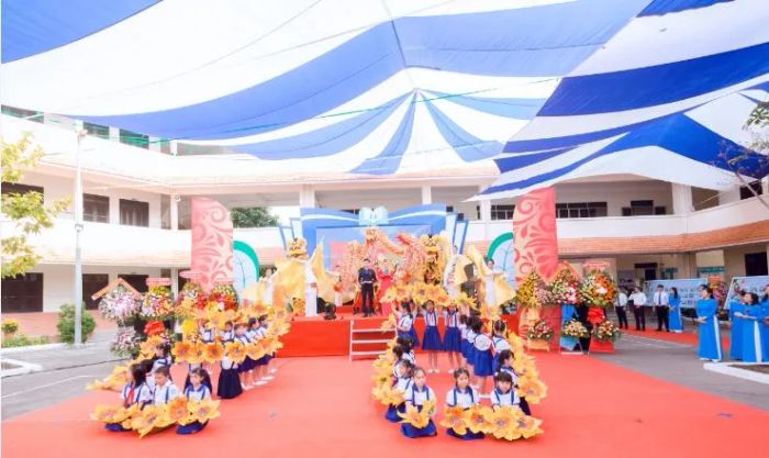 Thư viện hiện đại và các hoạt động ngoại khóa tại Trường Hermann Gmeiner