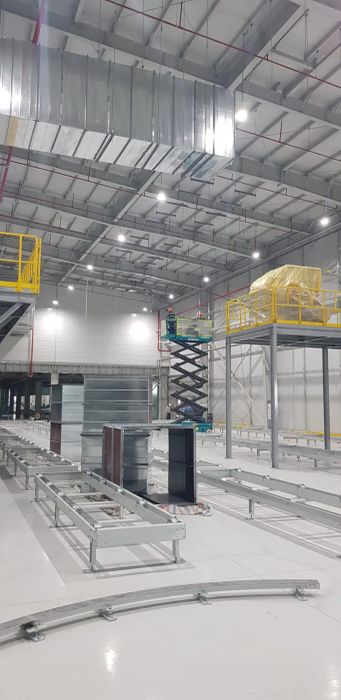 Hình ảnh nhà máy sản xuất ống gió hiện đại của P69