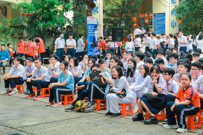 Trường THPT Lương Thế Vinh ảnh 2