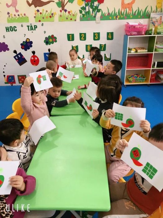 Hoạt động vui chơi sáng tạo của các bé tại Mầm non Chích Bông
