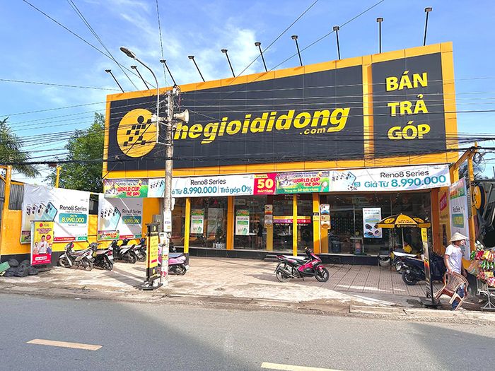 Không gian mua sắm hiện đại tại Thế Giới Di Động