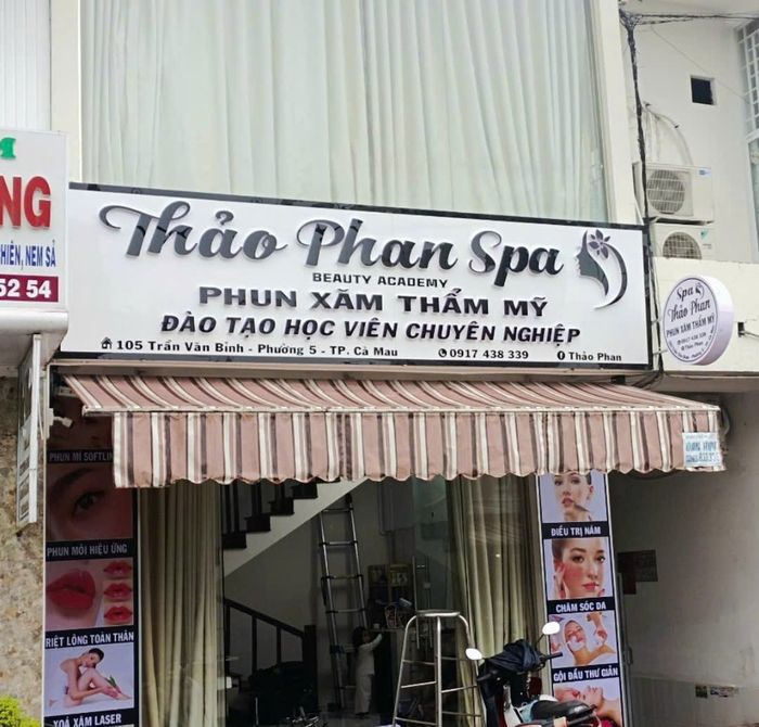 Bộ sưu tập biển quảng cáo sang trọng từ Hoài Bảo