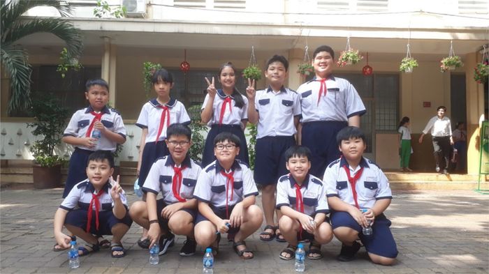 Hoạt động ngoại khóa sôi nổi của học sinh Trường Tiểu học Nguyễn Việt Hồng