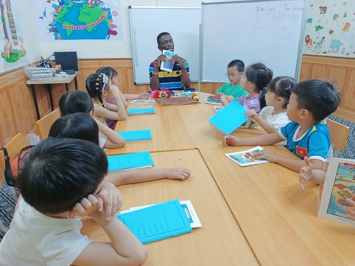 Hoạt động tương tác thú vị tại lớp học Ngoại ngữ Alvin - Ảnh 2