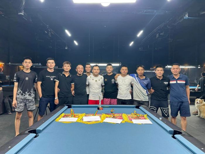 Góc thi đấu sang trọng tại Royal Billiard Club