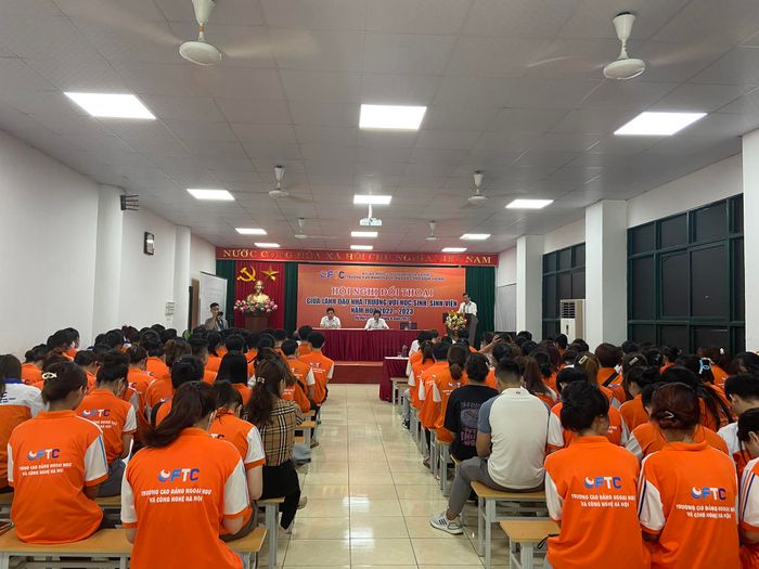 Trường Cao đẳng Ngoại ngữ và Công nghệ Hà Nội ảnh 3