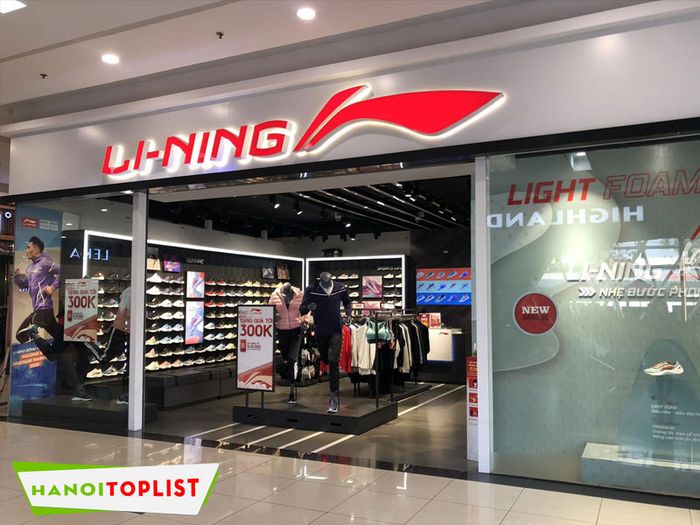 cua-hang-the-thao-li-ning-Mytour