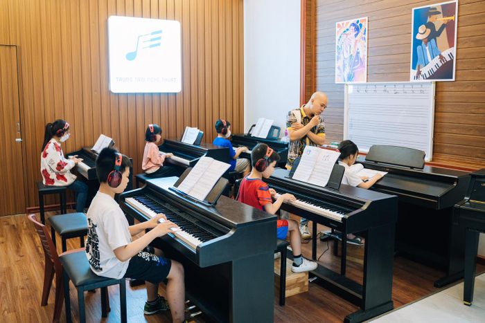 Hình ảnh học viên biểu diễn tại Sky Music Bắc Ninh