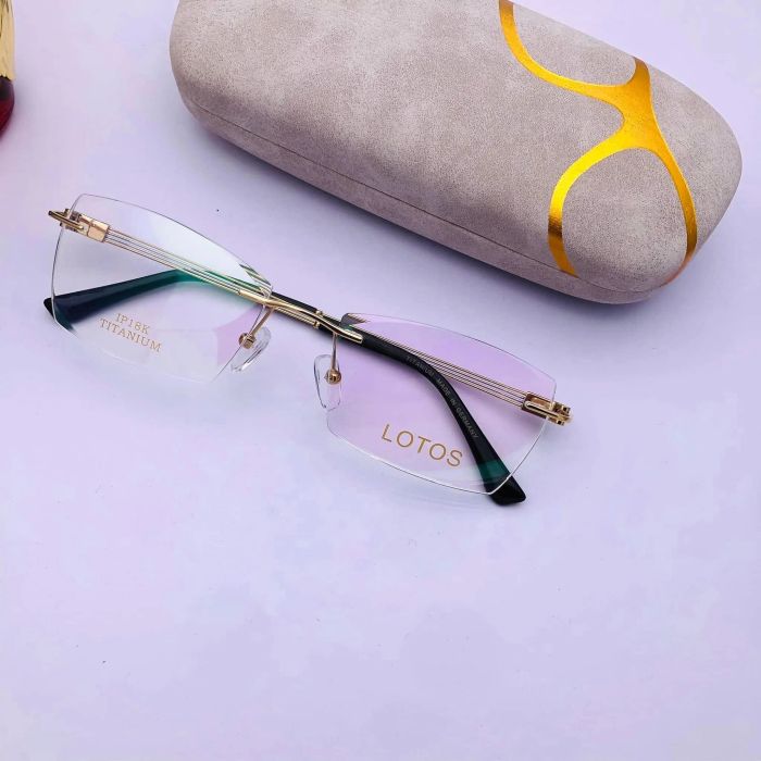 Bộ sưu tập kính đa dạng tại Kính thuốc Tràng Tiền