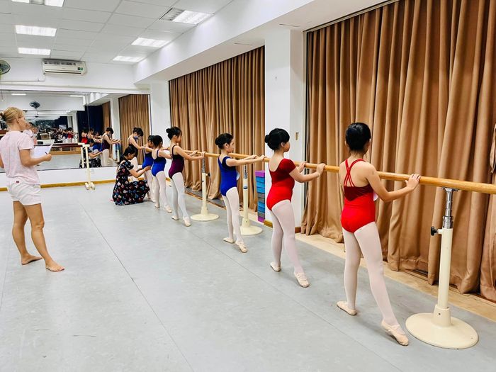 Không gian luyện tập chuyên nghiệp tại Trung tâm Ba lê Sasa