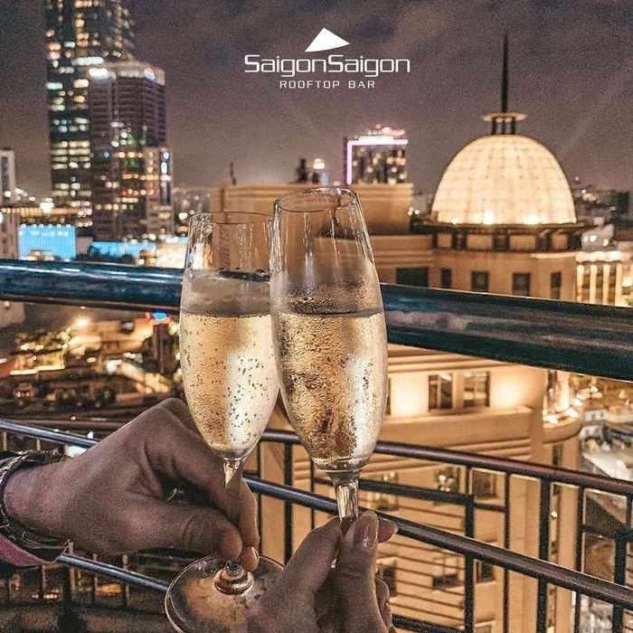 Saigon Saigon Rooftop Bar - Ảnh 1
