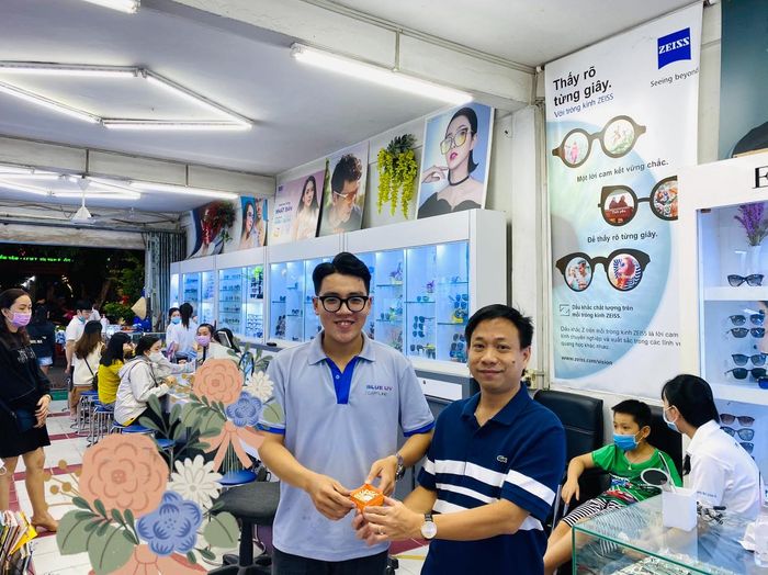 Bộ sưu tập kính thời trang mới nhất tại Mắt kính Văn Nhiều