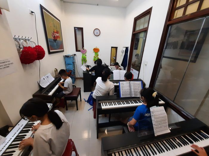 Không gian đào tạo chuyên nghiệp tại Trung Tâm Âm Nhạc Đô Rê Mi