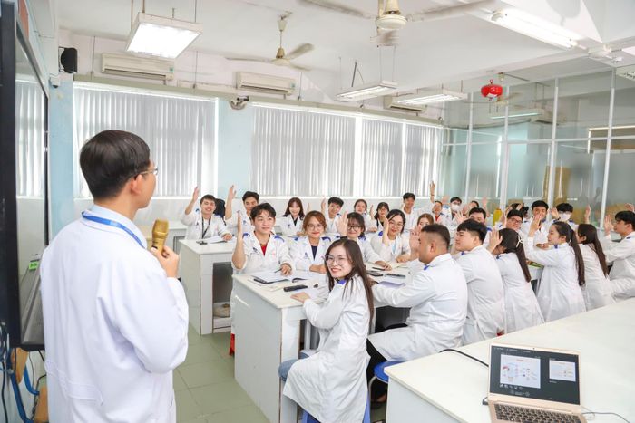 Khuôn viên hiện đại của Đại học Nguyễn Tất Thành