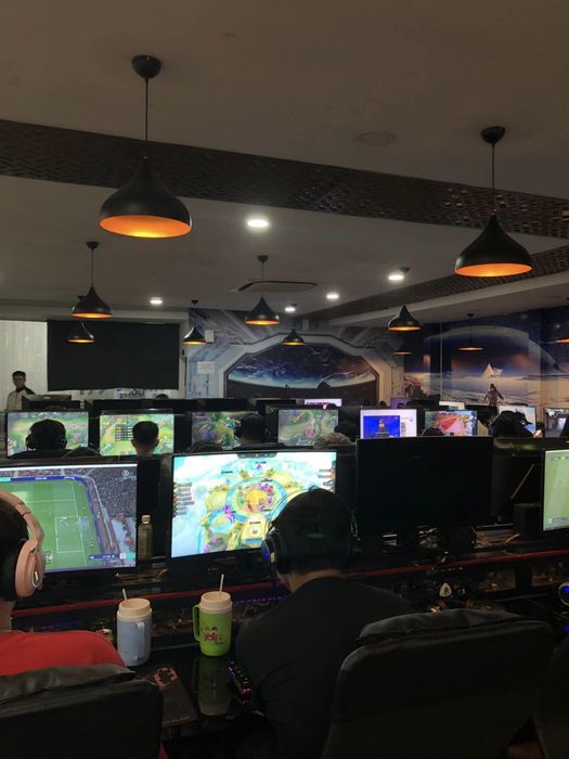 Không gian sống động tại Cyber VinGame - Ảnh 1