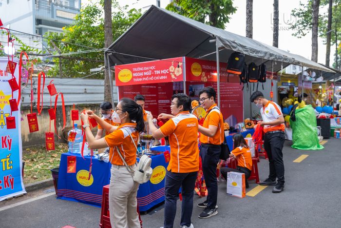 Không gian học tập đa văn hóa tại Đại học Ngoại ngữ - Tin học TP.HCM