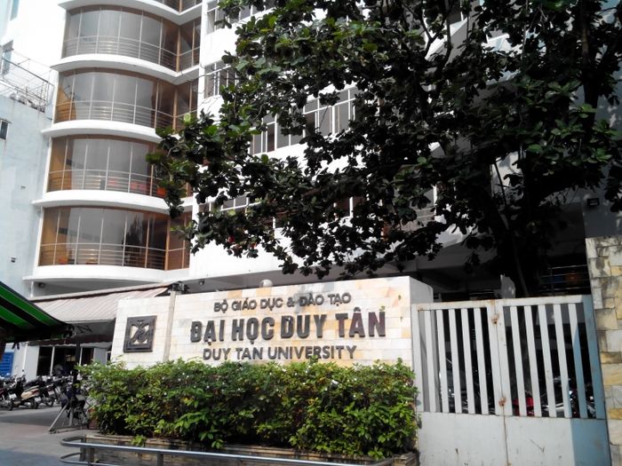 Toàn cảnh khuôn viên hiện đại của Đại học Duy Tân