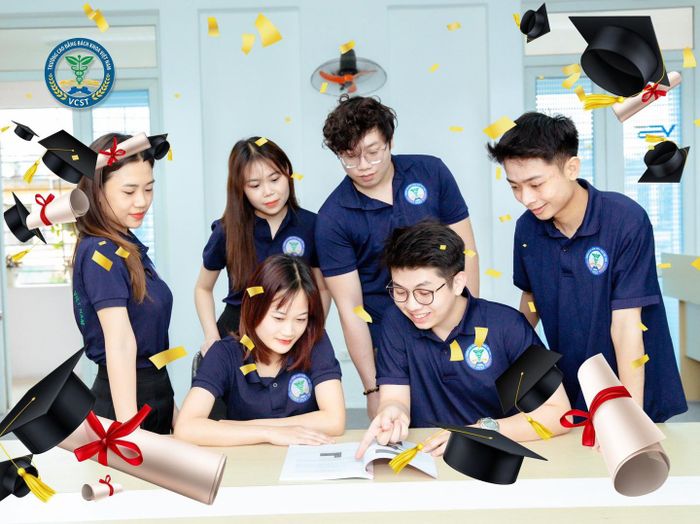 Trường Cao đẳng Bách khoa Việt Nam ảnh 2