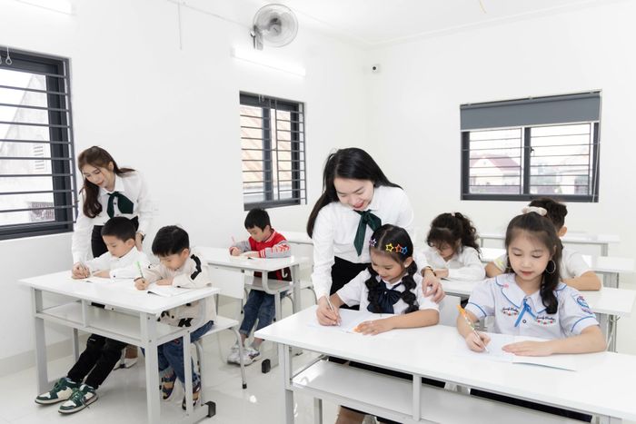 Không gian giảng dạy truyền cảm hứng - Trung tâm Hands Trường Thi ảnh 2