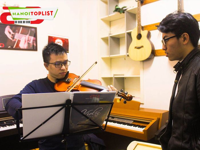 trung-tam-nghe-thuat-adam-dia-chi-lop-hoc-violin-o-ha-noi-uy-tin-Mytour