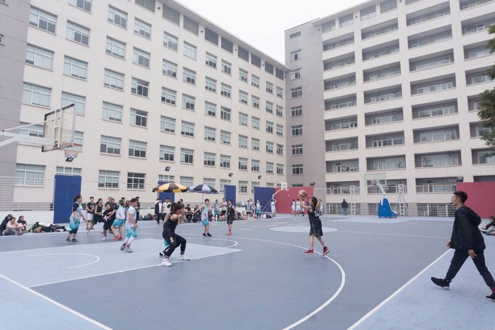 Khuôn viên xanh hiện đại của Đại học Thăng Long