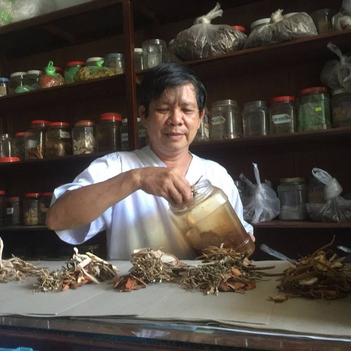 Phòng Chẩn Trị Y Học Cổ Truyền Đông Y - Bác Sĩ Thống ảnh 2