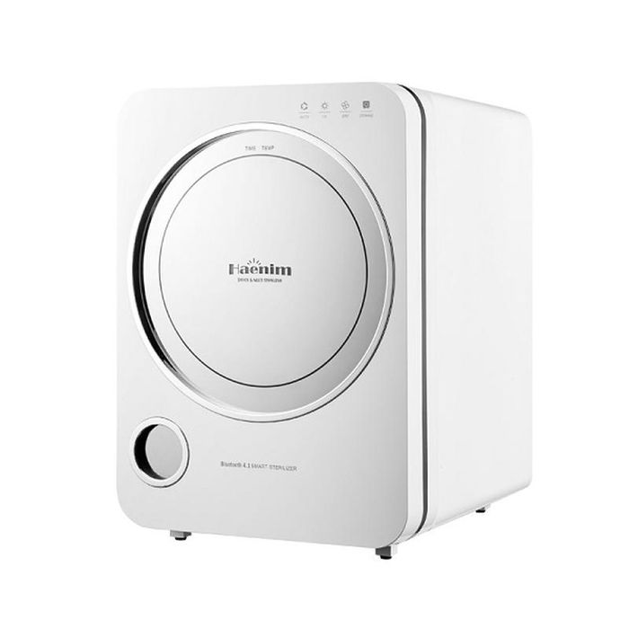 Máy tiệt trùng đa năng Haenim UV Sterilizer thế hệ thứ 3 ảnh 1 - Với thiết kế hiện đại và tiện lợi, máy tiệt trùng Haenim sử dụng công nghệ UV mạnh mẽ để tiêu diệt vi khuẩn, đồng thời sấy khô mọi vật dụng của bé. Hệ thống làm việc thông minh, có thể điều khiển bằng ứng dụng qua Bluetooth và điều chỉnh chế độ sấy khô hoặc tiệt trùng dễ dàng.