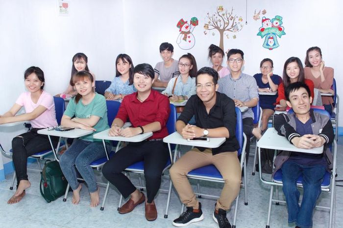 Hình ảnh học viên tương tác sôi nổi tại Toeic Tại Gia