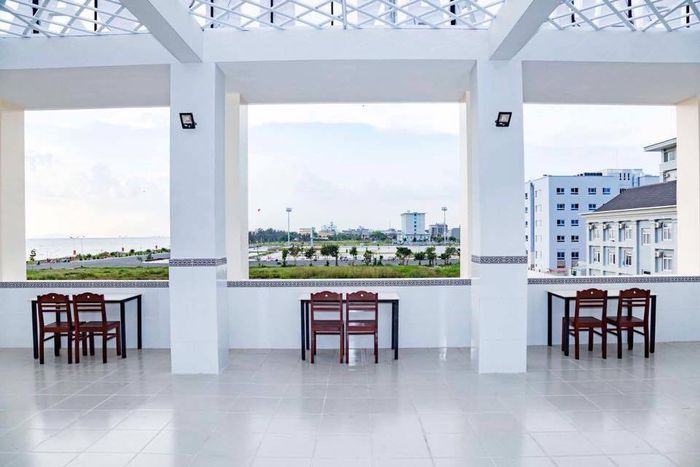 View biển tuyệt đẹp từ phòng nghỉ Khách Sạn Hòa An