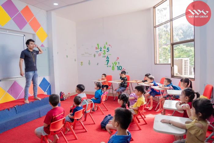 VUG - Anh Ngữ Việt Mỹ - Môi trường học tập chuẩn quốc tế