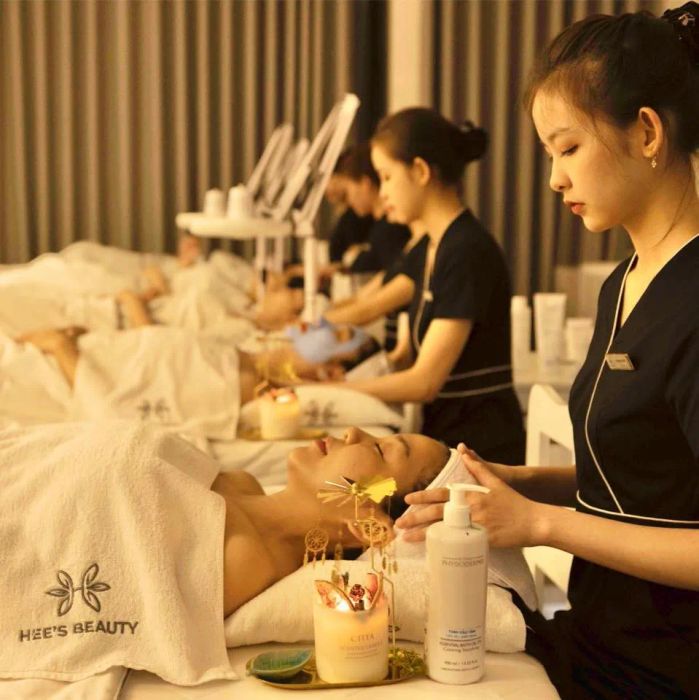 Quy trình trị liệu chuyên nghiệp tại Hee's Beauty