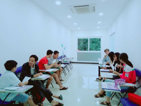 Cleverlearn Kon Tum - Smart Foreign Language Center ghi lại những khoảnh khắc rực rỡ trong hành trình chinh phục IELTS.
