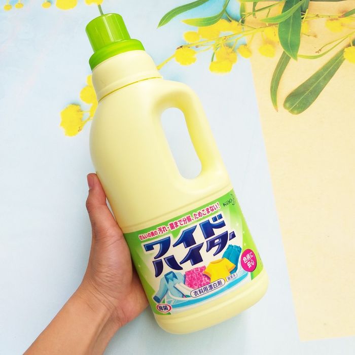 Hình ảnh thực tế Nước Tẩy Quần Áo Màu Kao Nhật Bản