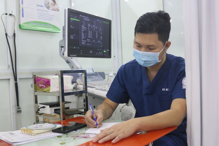 Không gian khám chữa bệnh hiện đại tại Phòng khám Sản Phụ Khoa Đồng Sơn