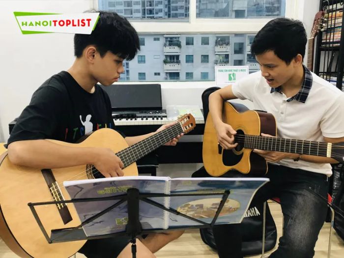 s-music-trung-tam-day-guitar-chuyen-nghiep-Mytour