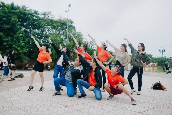 Khóa học Tiếng Anh giao tiếp tại IRIS English - Ảnh 1