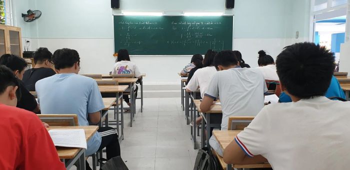 Trung tâm luyện thi đại học Đại Việt hình ảnh 3