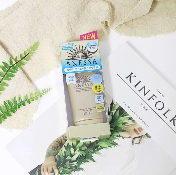 Kem chống nắng Anessa Perfect UV Sunscreen Skincare Gel - Dạng gel siêu thẩm thấu với màng lọc UV cao cấp SPF50+/PA++++ (ảnh 2)