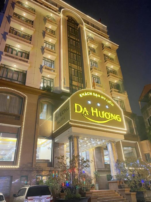 Khách Sạn Du Lịch Dạ Hương ảnh 1