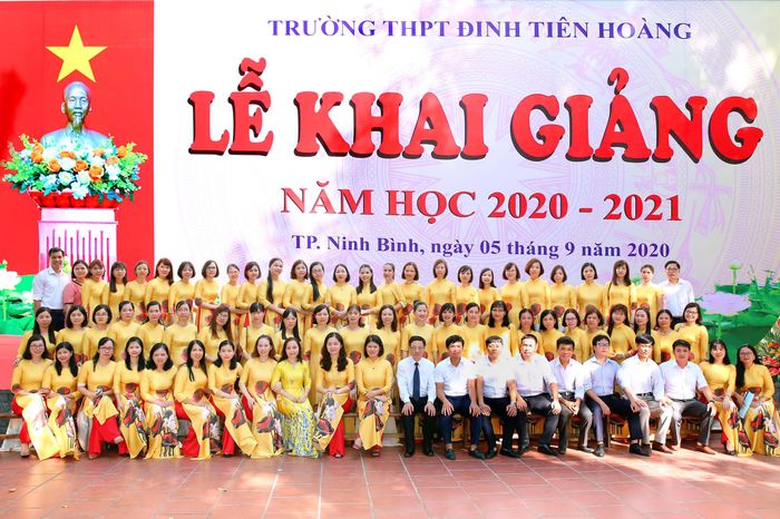 Hình ảnh ấn tượng về THPT Đinh Tiên Hoàng - Ninh Bình