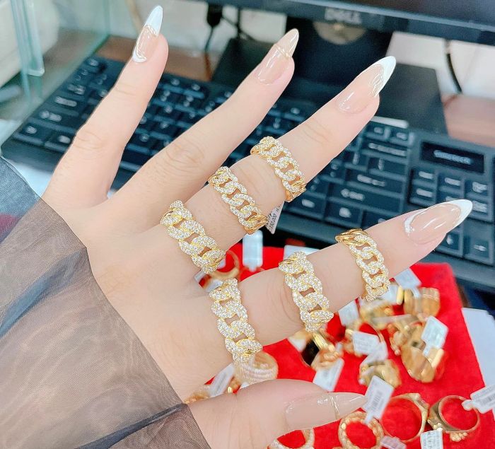 Bộ sưu tập nhẫn cưới tinh xảo tại Tuấn Kim Long 9999