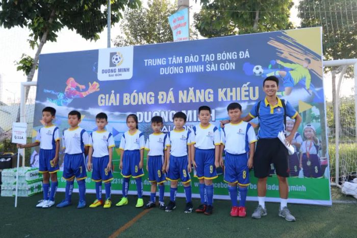 Trung tâm bóng đá Dương Minh Sài Gòn ảnh 1