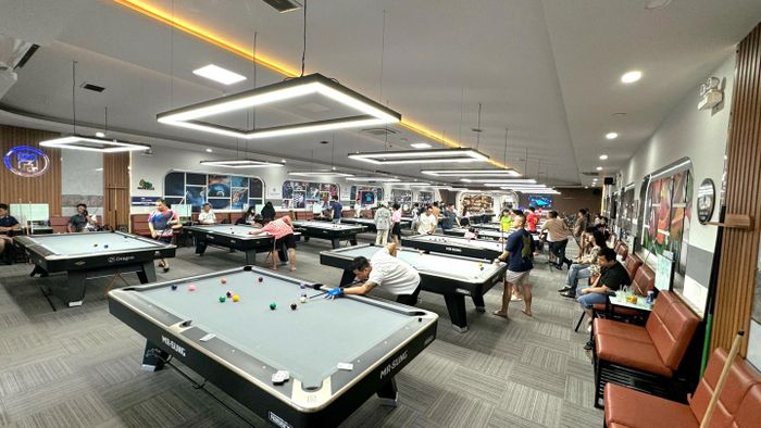 Không gian chuyên nghiệp tại HVT Billiards Club - Ảnh 1