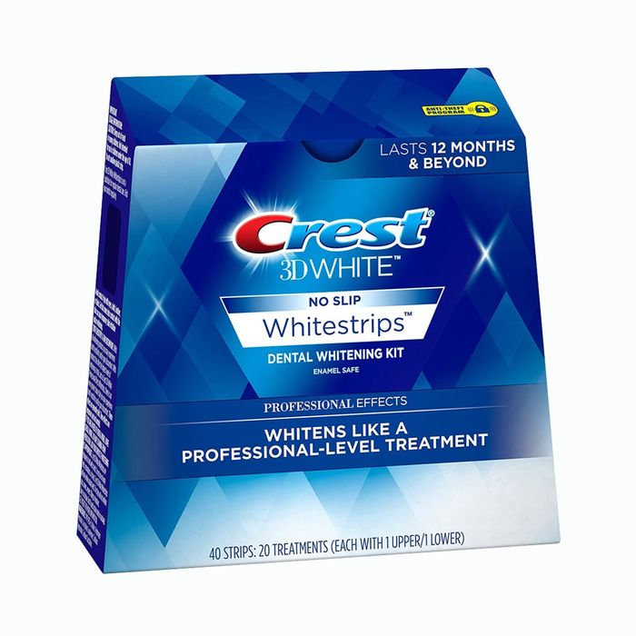 Hình ảnh thực tế miếng dán Crest 3D White - Thiết kế độc đáo ôm khít răng