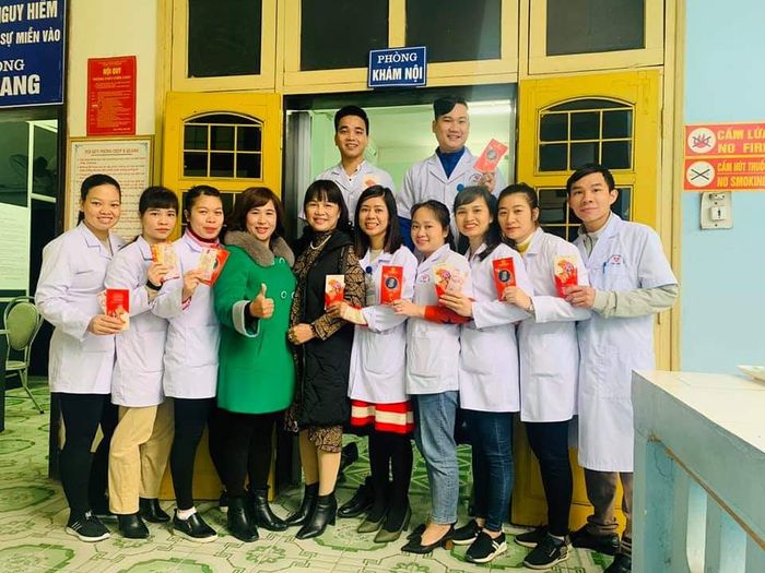 Hình ảnh 2 về đội ngũ y bác sĩ giàu kinh nghiệm của Phòng khám Đa khoa Tâm Phúc