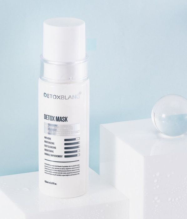 Hình ảnh thứ hai của mặt nạ sủi bọt thải độc Detox BlanC Melasma Oil-Control Cleansing Mask