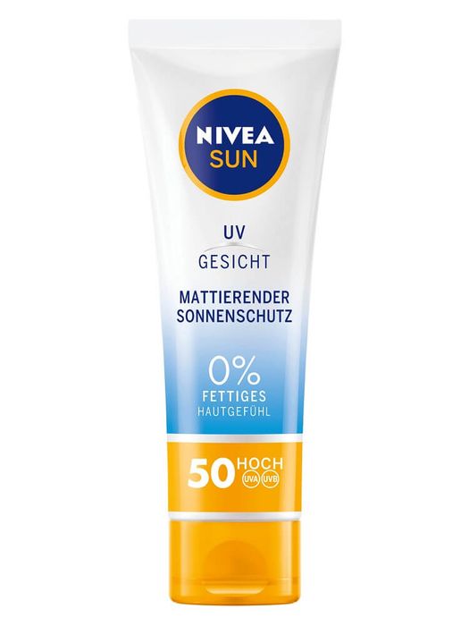 Nivea Sun UV Gesicht SPF50 - Hình ảnh minh họa số 2 về kem chống nắng dạng kem nhẹ dịu